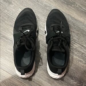 Nike renew in-season TR-12 women’s sneakers